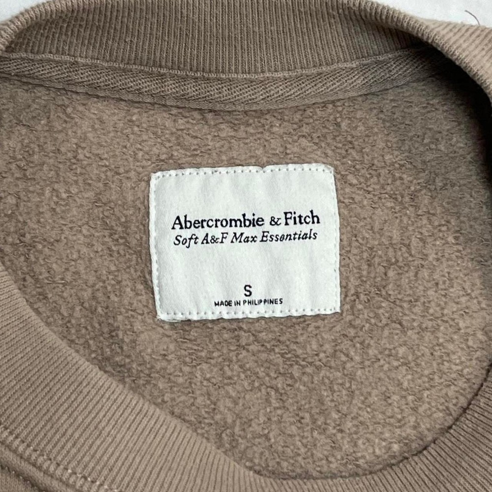 Abercrombie & Fitch Paris France Embroidered Cropped Crewneck Sweatshirt Small - Picture 4 of 10
